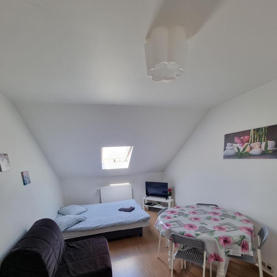 Beautiful Modern Apartment Brussel Bagian luar foto